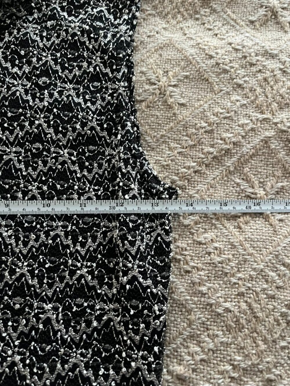 Vintage Ann Taylor Black Silver Lace Mock Neck Sleeveless Top Y2K Size M - Picture 4 of 6